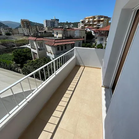 Tomorr View - Entire Floor With Veranda And Office