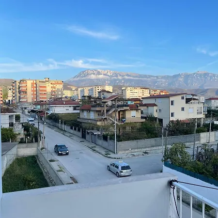Appartamento Tomorr View - Entire Floor With Veranda And Office Berat